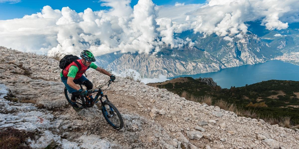 Al Monte Altissimo di Nago in mtb, itinerari