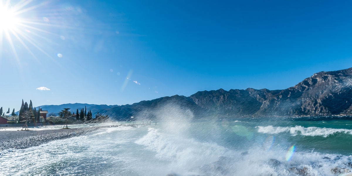 header_image-vento-lago-garda.jpg